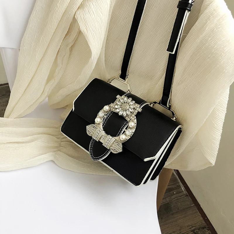 2019 New Women Messenger Bags Luxury Handbags Women Bags Designer Diamond Fashion Shoulder Bag Females PU Leather Handbags
2019 New Women Messenger Bags Luxury Handbags Women Bags Designer Diamond Fashion Shoulder Bag Females PU Leather Handbags