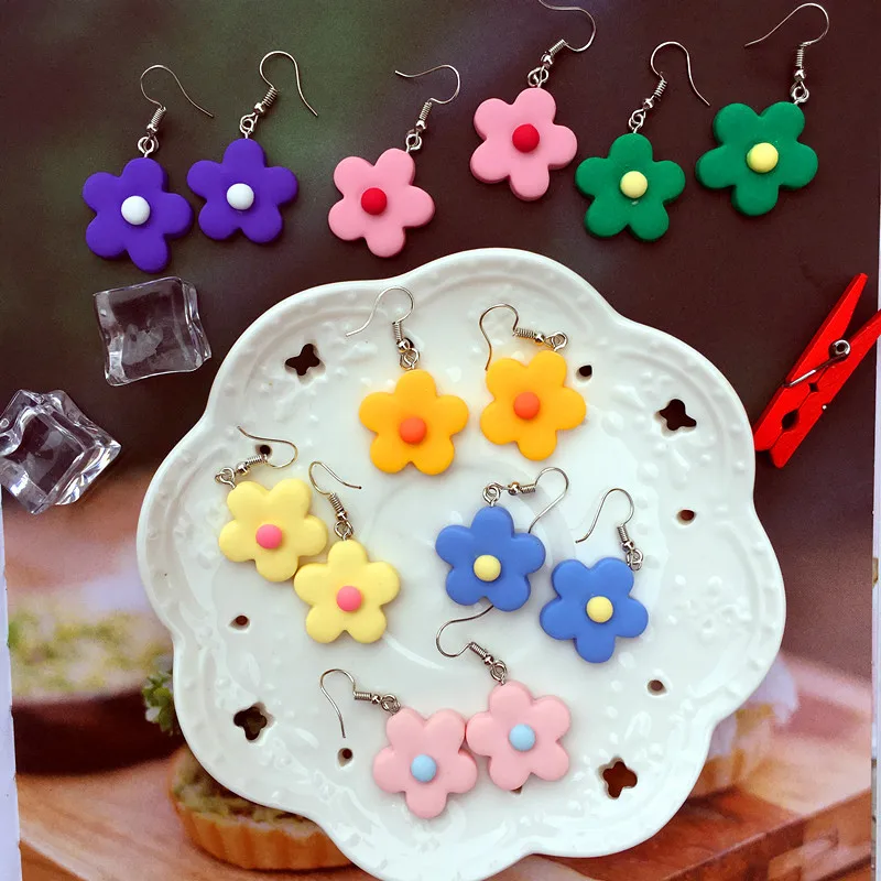 Cute Handmade Resin Colorful Cartoon Flower Earrings Unique DIY Candy Color Flower Drop Earrings for Women Funny Party Jewelry
Cute Handmade Resin Colorful Cartoon Flower Earrings Unique DIY Candy Color Flower Drop Earrings for Women Funny Party Jewelry