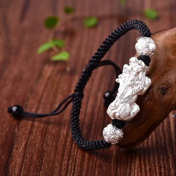 GS 999 silver Bracelet men women Full of silver brave troops Benming years Red rope Transhipment Beads Couple A pair gift
GS 999 silver Bracelet men women Full of silver brave troops Benming years Red rope Transhipment Beads Couple A pair gift