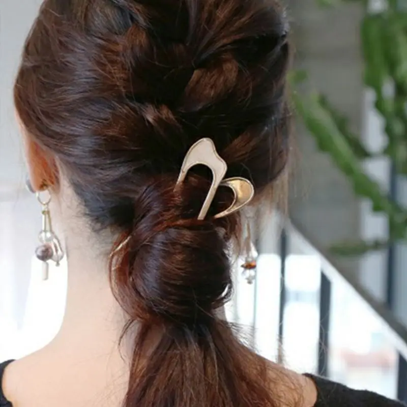 Girls Japanese Style Metal Alloy U-Shape Vintage Metallic Hairpin Chignon Stick Hairstyle Curved Updo Hair Fork Ponytail Holder
Girls Japanese Style Metal Alloy U-Shape Vintage Metallic Hairpin Chignon Stick Hairstyle Curved Updo Hair Fork Ponytail Holder