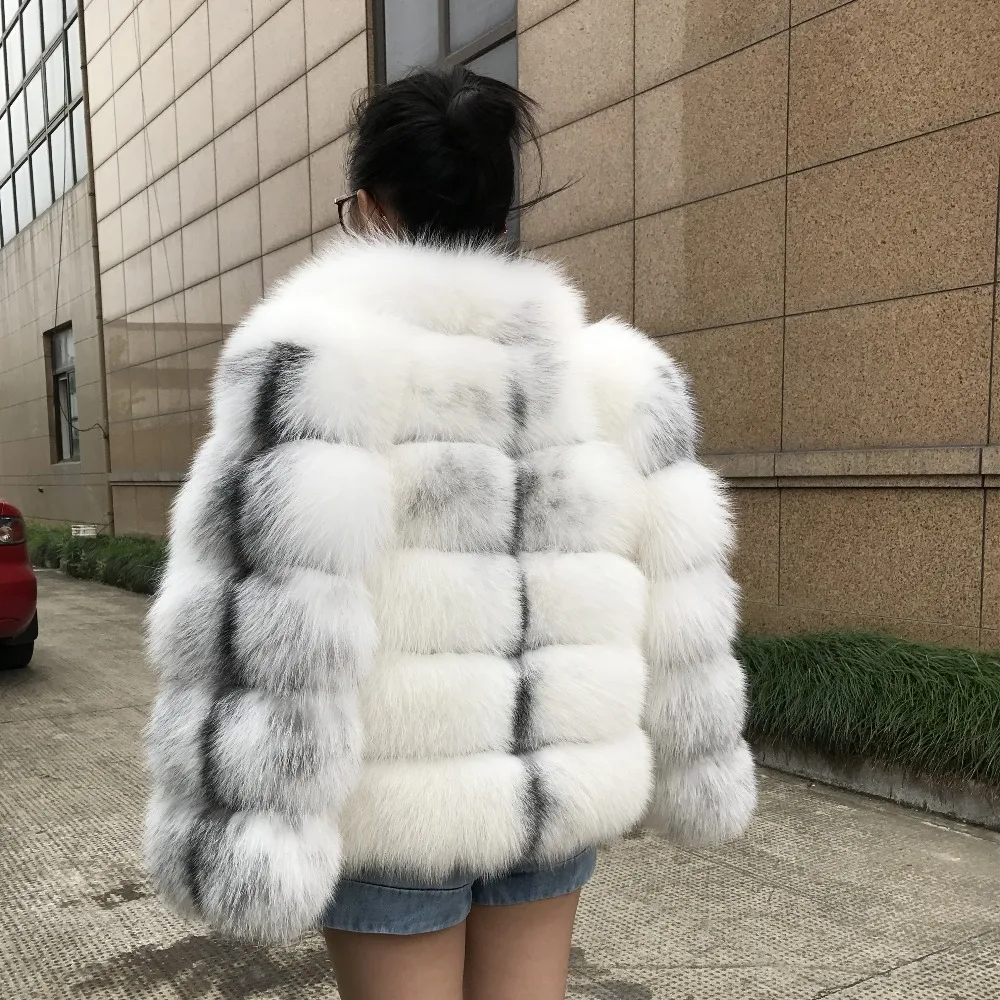 Fashion Real Fox Fur Coat Women Winter Female Genuine Fur Jacket Customize Genuine Leather Silver Natural Fox Fur Coat for Women
Fashion Real Fox Fur Coat Women Winter Female Genuine Fur Jacket Customize Genuine Leather Silver Natural Fox Fur Coat for Women