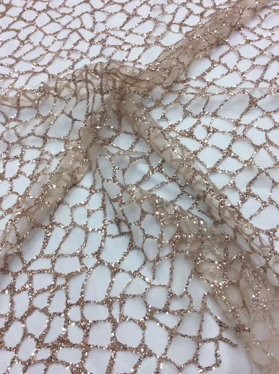 Pretty S-81028 African French Lace Fabric Best Quality African Embroidered Tulle Lace Fabric with glued glitter
Pretty S-81028 African French Lace Fabric Best Quality African Embroidered Tulle Lace Fabric with glued glitter