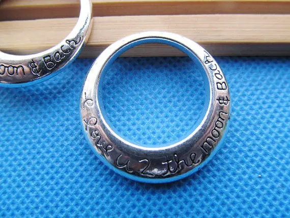 10pcs Good Heavy Antique Silver tone Love Circle Large Hole Ring Connector Pendant Charm/Finding DIY Accessory Jewellery Making
10pcs Good Heavy Antique Silver tone Love Circle Large Hole Ring Connector Pendant Charm/Finding DIY Accessory Jewellery Making