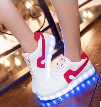 Size 35-44 Fashion Luminous Sneakers for Children Led Kids Glowing Sneakers Top Quality Boys Girls Men's women's Running Shoes
Size 35-44 Fashion Luminous Sneakers for Children Led Kids Glowing Sneakers Top Quality Boys Girls Men's women's Running Shoes