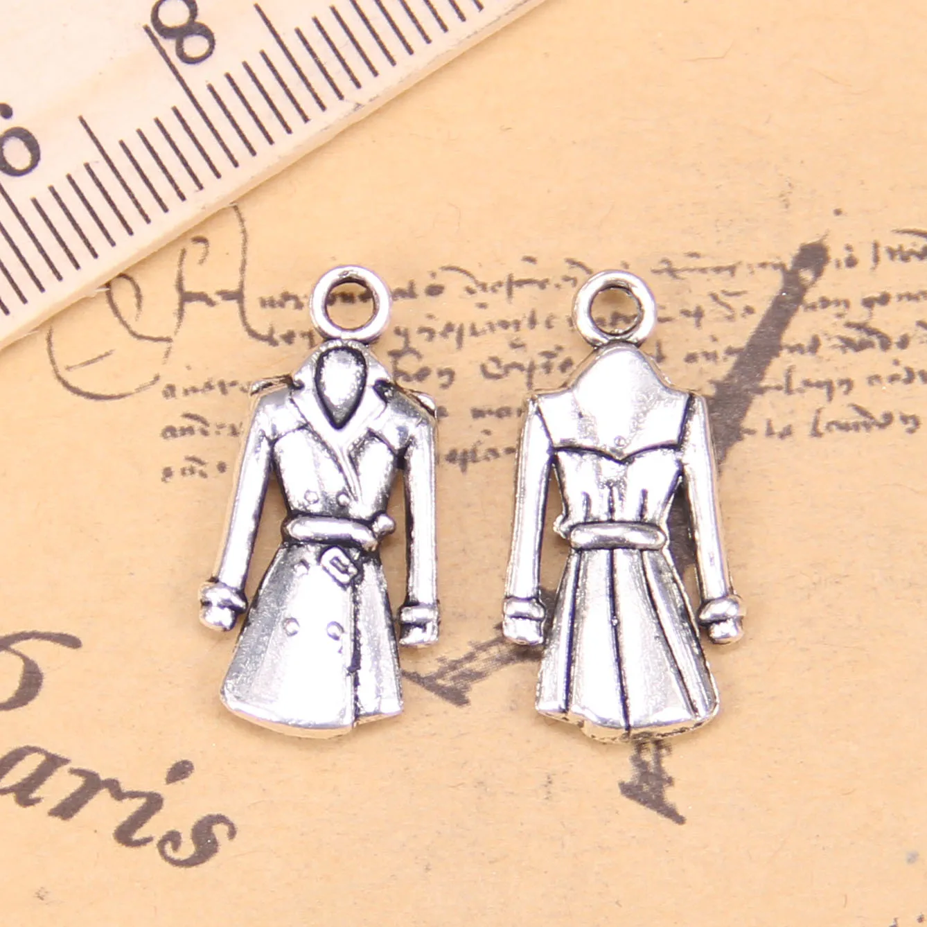 62pcs Jewelry Charms overcoat coat trenchcoat 23x11mm Antique Silver Plated Pendants Making DIY Handmade Tibetan | Украшения и