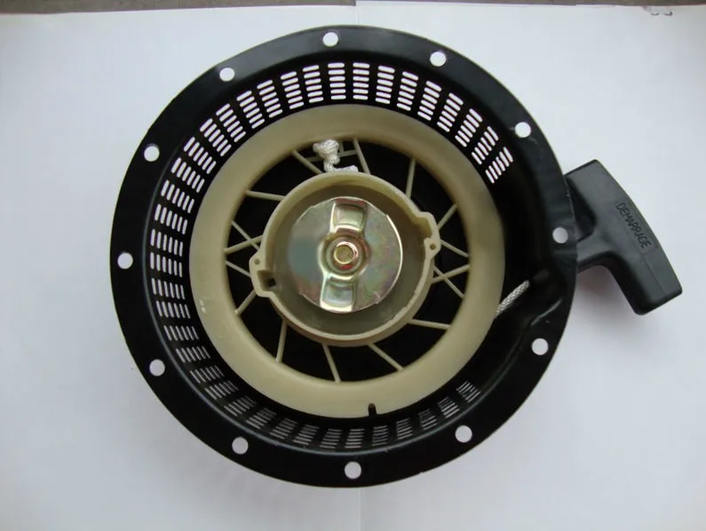 Стартер из стали с храповым механизмом для YAMAHA MZ175 EF2600 EF2700 и более 2 кВт, пружинная рукоятка с пружинным зажимом
Стартер из стали с храповым механизмом для YAMAHA MZ175 EF2600 EF2700 и более 2 кВт, пружинная рукоятка с пружинным зажимом