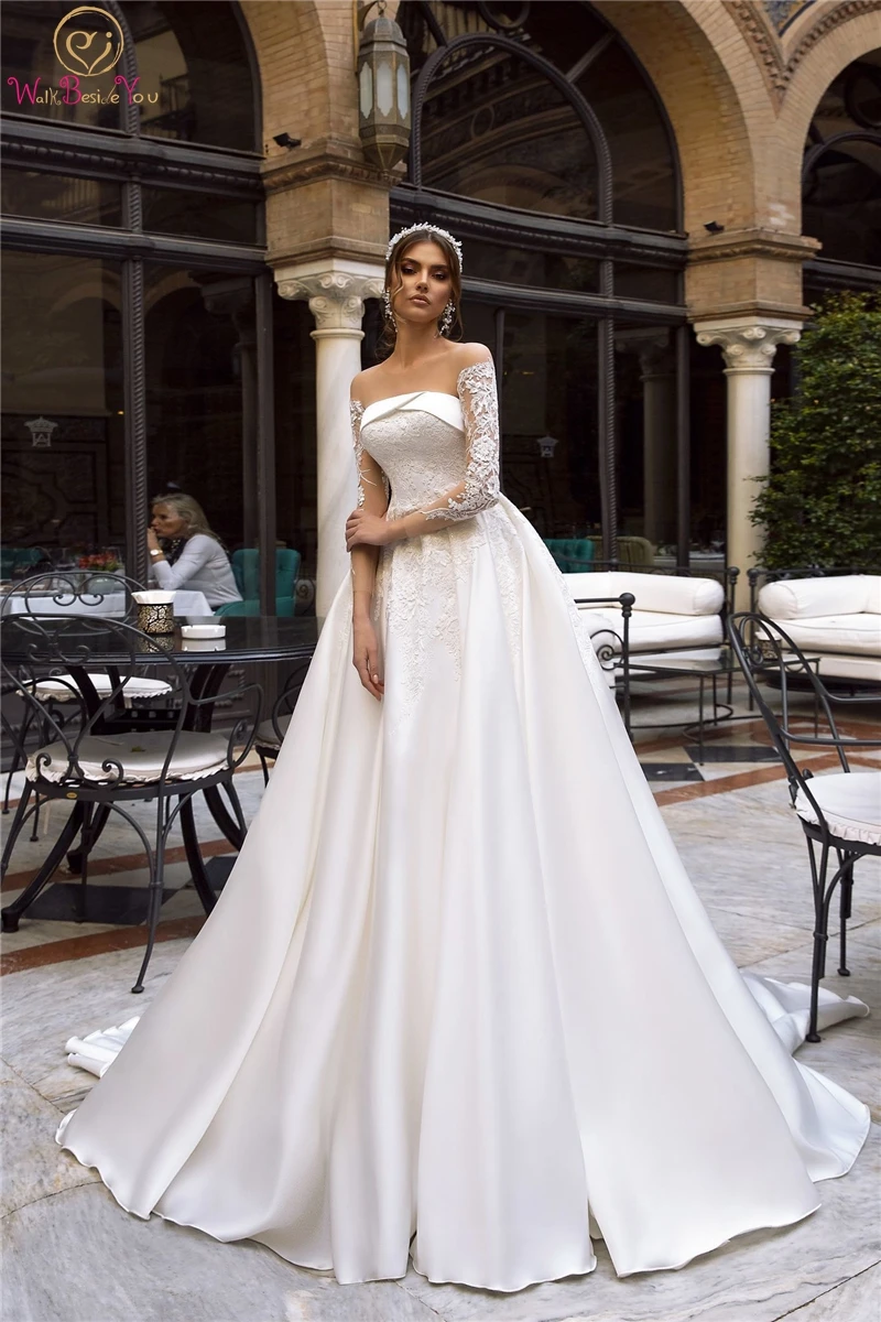 A-line Wedding Dresses 2019 Satin with Lace Appliques Illusion Long Sleeve Court Train vestido de noiva Custom Made Bridal Gown
A-line Wedding Dresses 2019 Satin with Lace Appliques Illusion Long Sleeve Court Train vestido de noiva Custom Made Bridal Gown