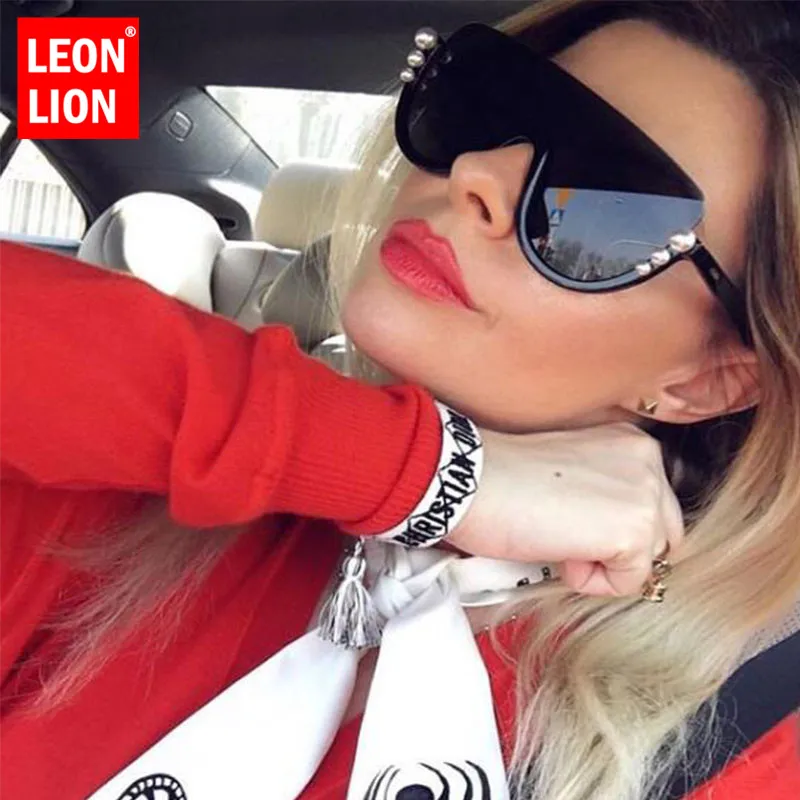 LeonLion 2020 Fashion Semi-Rimless Sunglasses Women Eyeglasses Lady Plastic Driving Shopping Lunette De Soleil Femme UV400
LeonLion 2020 Fashion Semi-Rimless Sunglasses Women Eyeglasses Lady Plastic Driving Shopping Lunette De Soleil Femme UV400
