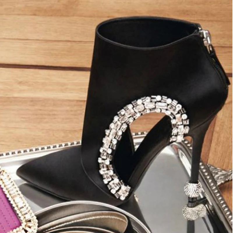 Hot Glitter Crystal Ball High Heels Silk Pointed toe Ankle Boots Women Bling Rhinstones Edged Cut out Short Boots Shoes Woman
Hot Glitter Crystal Ball High Heels Silk Pointed toe Ankle Boots Women Bling Rhinstones Edged Cut out Short Boots Shoes Woman