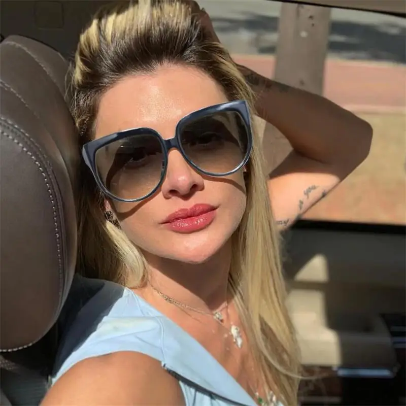 Luxury Brand Designer Fashion Sunglasses Women 2018 High Quality celebrity Big Blue Sunglasses Unisex Square Shades Shield Glass
Luxury Brand Designer Fashion Sunglasses Women 2018 High Quality celebrity Big Blue Sunglasses Unisex Square Shades Shield Glass