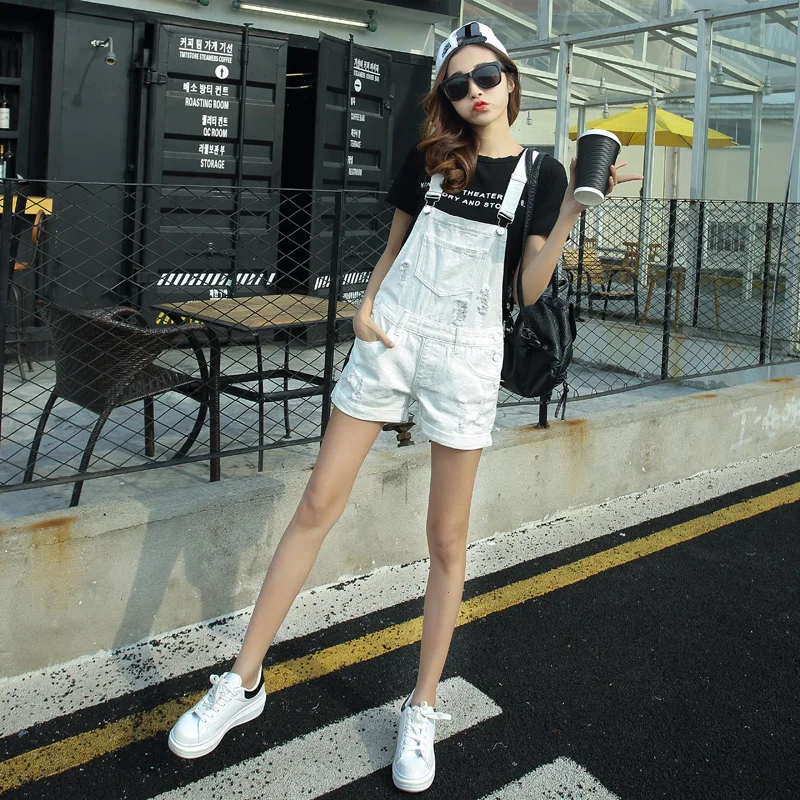 Korean style black and white cowboy wind braces shorts suspenders cultivate morality show thin loose big yards denim shorts nice
Korean style black and white cowboy wind braces shorts suspenders cultivate morality show thin loose big yards denim shorts nice