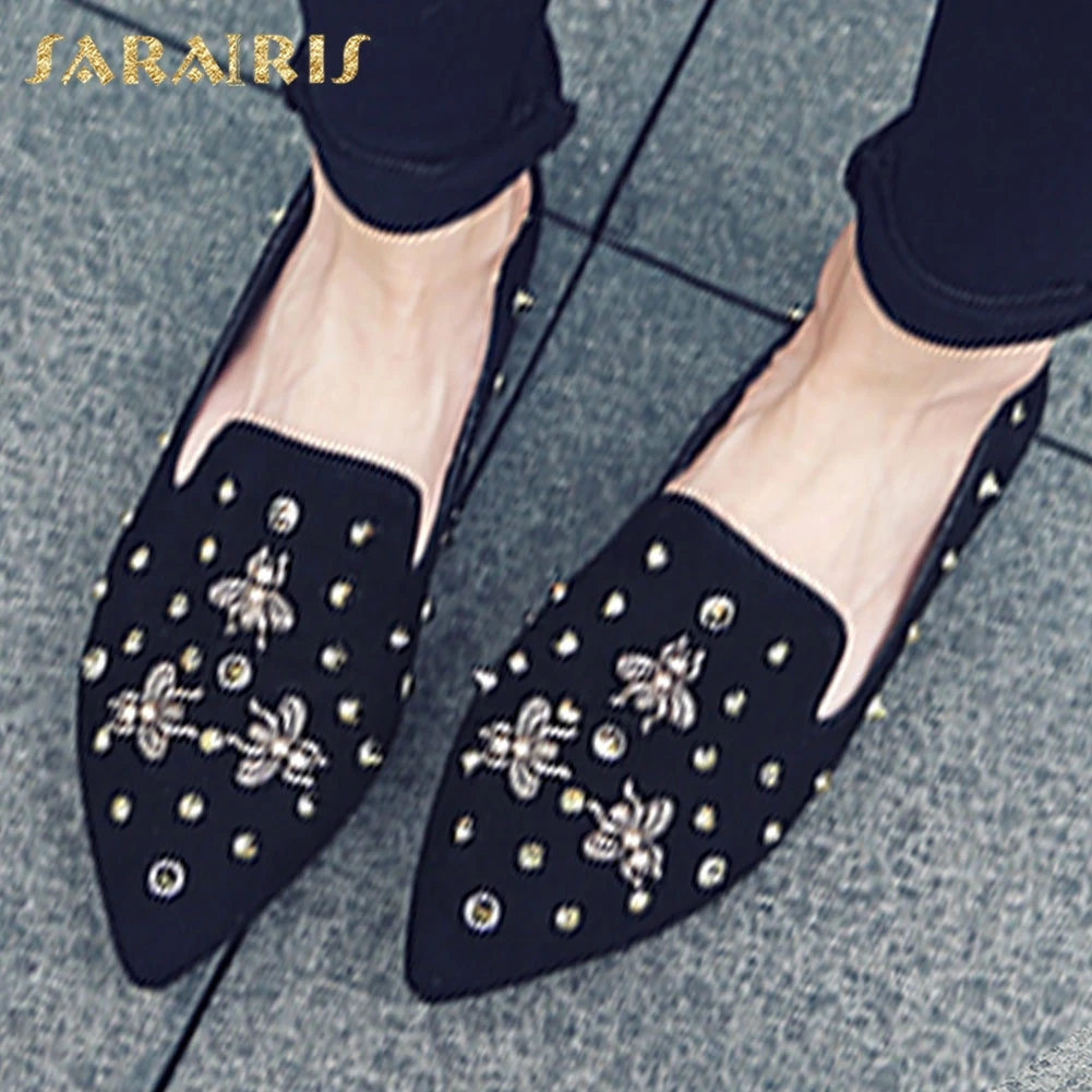 Sarairis Kid Suede Genuine Leather Shoes Flats Woman Swallow Rivets Flats Wwoman Pointed Toe Flat Heel Casual Shoes Woman 34-40
Sarairis Kid Suede Genuine Leather Shoes Flats Woman Swallow Rivets Flats Wwoman Pointed Toe Flat Heel Casual Shoes Woman 34-40
