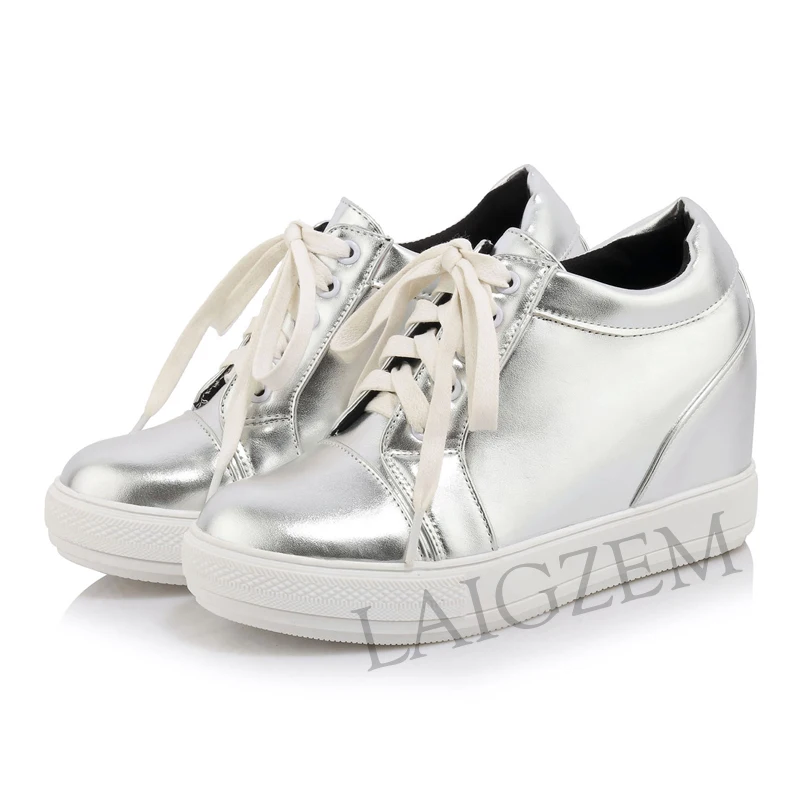 LAIGZEM NEW Women Sneakers Round Toe Wedge Height Increasing Casual Boots Shoes Woman Chaussure Sapato Feminino Large Size 33-45
LAIGZEM NEW Women Sneakers Round Toe Wedge Height Increasing Casual Boots Shoes Woman Chaussure Sapato Feminino Large Size 33-45