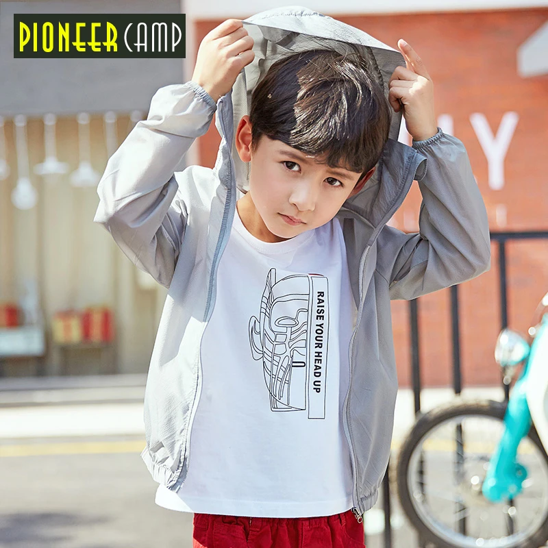 Pioneer Camp spring summer thin sun protection jacket coat for boys children clothing ultra light hooded sunscreen coat boys
Pioneer Camp spring summer thin sun protection jacket coat for boys children clothing ultra light hooded sunscreen coat boys