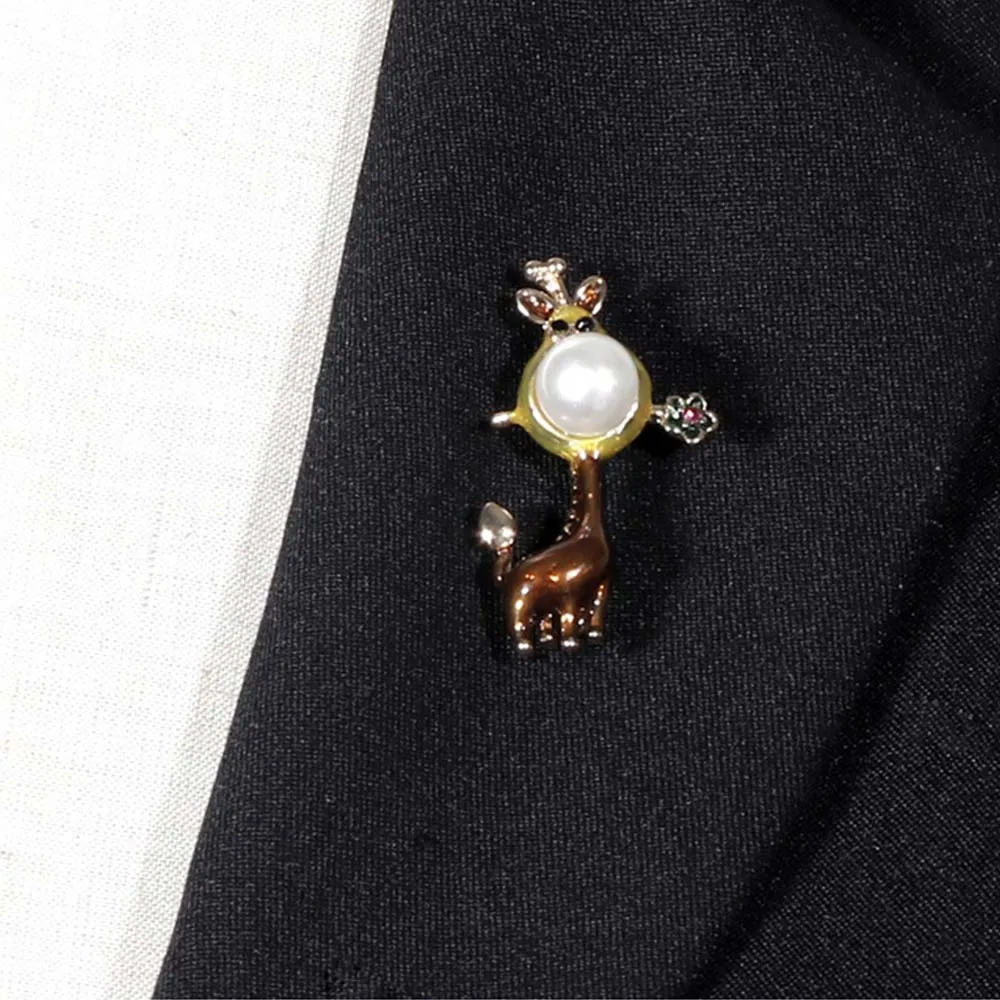 Fashion new trend personality cartoon cute wild animal giraffe brooch badge female fashion costume jewelry
Fashion new trend personality cartoon cute wild animal giraffe brooch badge female fashion costume jewelry