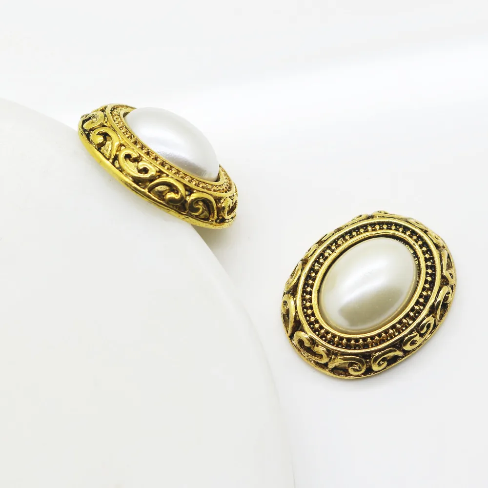 Hot 10pcs/set 17*22mm Oval Flatback Buttons Pearl button wedding decoration Diy Buckles Diamante Cryusta New 2018
Hot 10pcs/set 17*22mm Oval Flatback Buttons Pearl button wedding decoration Diy Buckles Diamante Cryusta New 2018