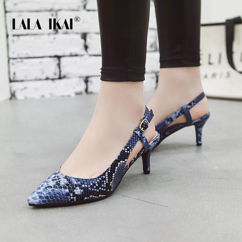 LALA IKAI Women Sandals High Heels Buckle Strap 5.5cm Thin Heels Summer Snake Prints Pointed Toe Sandalie Female 014C3514-35
LALA IKAI Women Sandals High Heels Buckle Strap 5.5cm Thin Heels Summer Snake Prints Pointed Toe Sandalie Female 014C3514-35