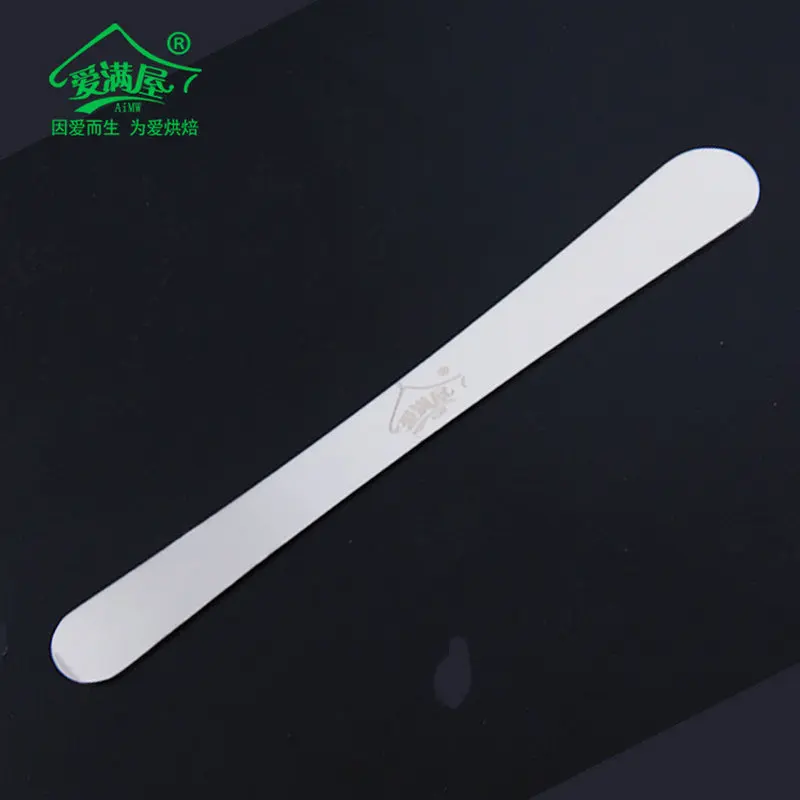AMW 8 Inch Stainless Steel Cake Spatula Fondant Cream Scraper Cake Decorating Tools Baking Accessories
AMW 8 Inch Stainless Steel Cake Spatula Fondant Cream Scraper Cake Decorating Tools Baking Accessories
