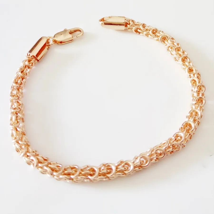 1 Piece New Rose Gold Color Jewelry Link Chain 17CM Long Copper Gold Color Women Men Wide Cuff Bracelets
1 Piece New Rose Gold Color Jewelry Link Chain 17CM Long Copper Gold Color Women Men Wide Cuff Bracelets