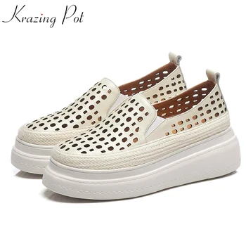 Krazing Pot cow leather slip on round toe sneaker summer hole decoration holiday streetwear model gladiator vulcanized shoes L16
Krazing Pot cow leather slip on round toe sneaker summer hole decoration holiday streetwear model gladiator vulcanized shoes L16