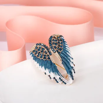 Tuliper Angel Wing Feather Brooch Pin Austrian Crystal Rhinestone Brooch Blue Enamel Brooches For Women Party Jewelry Accessorie
Tuliper Angel Wing Feather Brooch Pin Austrian Crystal Rhinestone Brooch Blue Enamel Brooches For Women Party Jewelry Accessorie