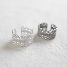 HFYK 925 sterling silver rings for women romantic hollow lace wedding rings bride openning ring 925 silvel jewelry anillos bague
HFYK 925 sterling silver rings for women romantic hollow lace wedding rings bride openning ring 925 silvel jewelry anillos bague