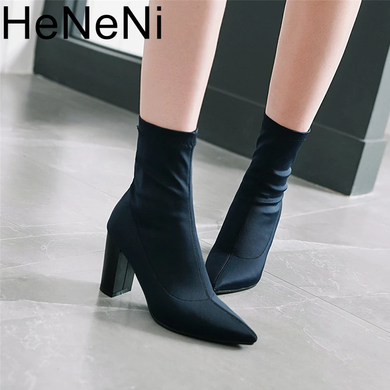 Women's Boots Pointed Toe Yarn Elastic Ankle Boots Thick Heel High Heels Shoes Woman Female Socks Boots 2019 Spring Size 34-43
Women's Boots Pointed Toe Yarn Elastic Ankle Boots Thick Heel High Heels Shoes Woman Female Socks Boots 2019 Spring Size 34-43