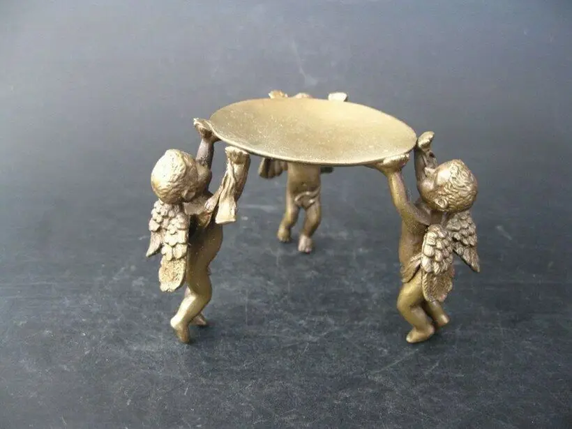 Collectible Chinese Handwork Bronze Carved 3 Angel statue Oil Lamp Candlestick Lampstand Plate dish
Collectible Chinese Handwork Bronze Carved 3 Angel statue Oil Lamp Candlestick Lampstand Plate dish