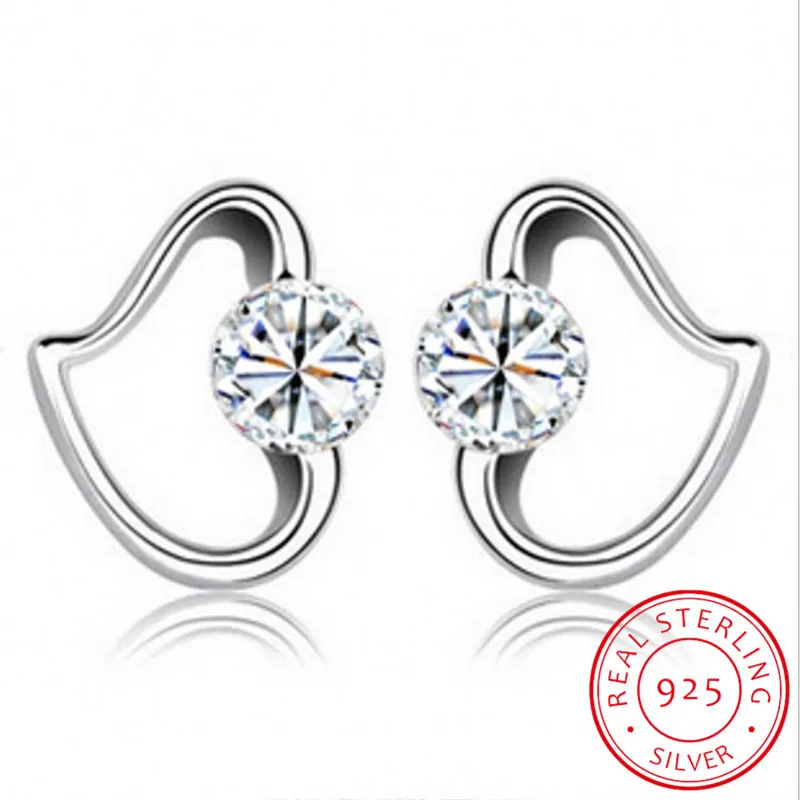 Real 100% Real 925 Sterling Silver One Love Heart Stud Earrings For Women Female Authentic Original Fine Jewelry
Real 100% Real 925 Sterling Silver One Love Heart Stud Earrings For Women Female Authentic Original Fine Jewelry