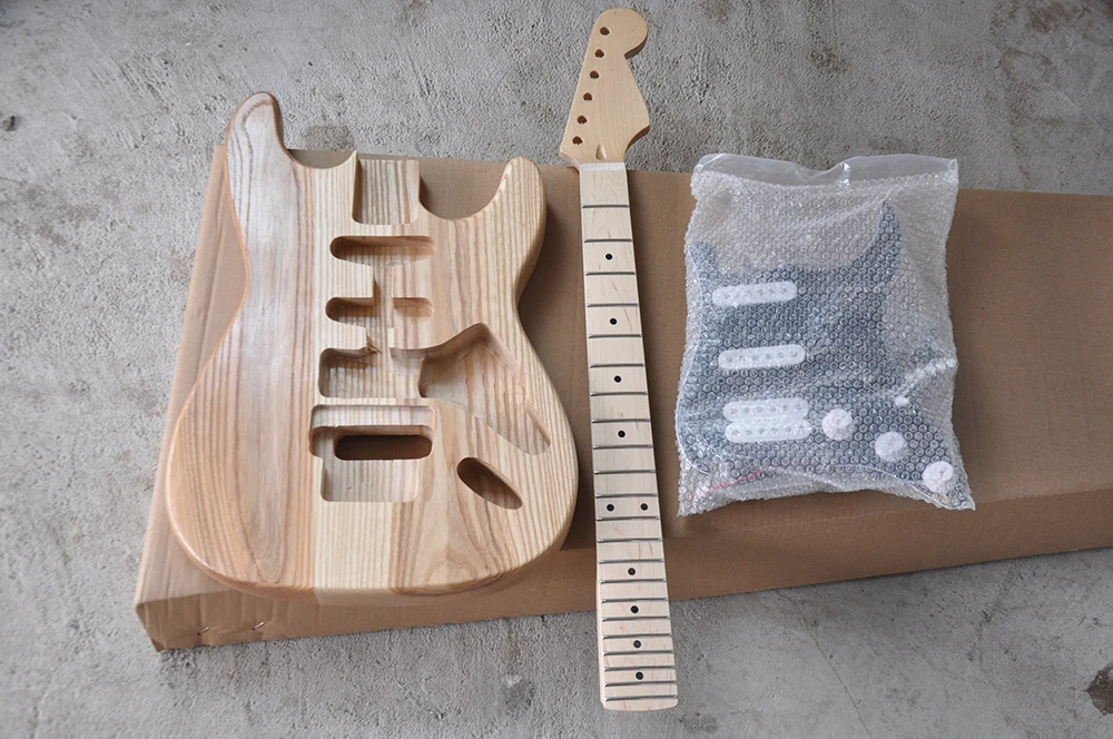 Factory Wholesale Semi-finished ASH Body Electric Guitar with Tremolo,Maple Fretboard,Black Pickguard,Can be Customized
Factory Wholesale Semi-finished ASH Body Electric Guitar with Tremolo,Maple Fretboard,Black Pickguard,Can be Customized