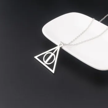 RJ Hot Movie HP Luna Deathly Hallows Wizard Necklaces Pendants Can Rotated Gregory's Fiduciary Triangle Men Lady Necklace
RJ Hot Movie HP Luna Deathly Hallows Wizard Necklaces Pendants Can Rotated Gregory's Fiduciary Triangle Men Lady Necklace