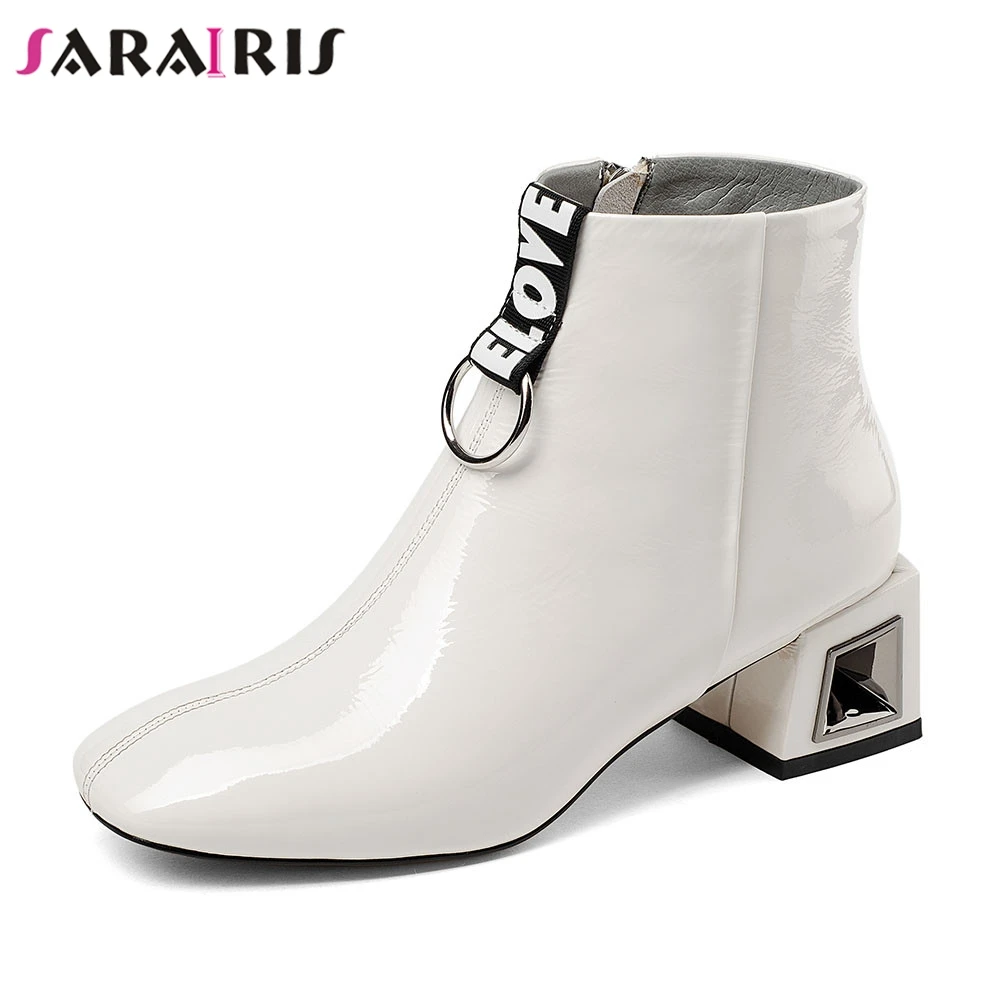 SARAIRIS New Big Size 33-43 Black Zip Wide Med Heels 5cm women's Patent Cow Leather Shoes Woman Casual Autumn Winter Ankle Boots
SARAIRIS New Big Size 33-43 Black Zip Wide Med Heels 5cm women's Patent Cow Leather Shoes Woman Casual Autumn Winter Ankle Boots