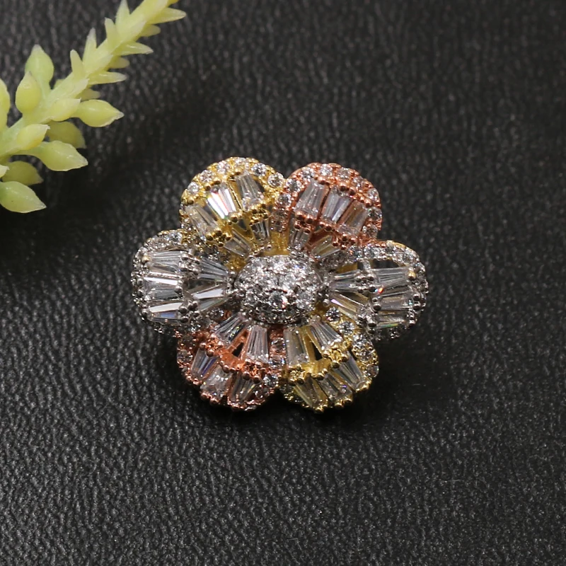 Lanyika Fashion Jewelry Exquisite Lovely Flower Cubic Zircon Brooch Pin for Engagement Banquet Party Luxury Bridal Best Gift
Lanyika Fashion Jewelry Exquisite Lovely Flower Cubic Zircon Brooch Pin for Engagement Banquet Party Luxury Bridal Best Gift