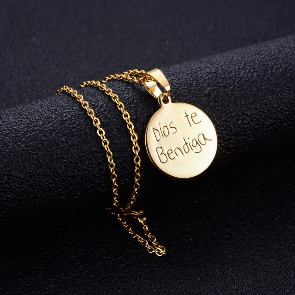 Annayoyo Spanish Gold color jewelry Stainless steel mama Pendant Necklace charms dios te bendiga for women girl Lovers gift
Annayoyo Spanish Gold color jewelry Stainless steel mama Pendant Necklace charms dios te bendiga for women girl Lovers gift