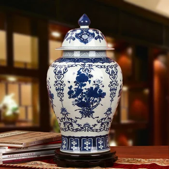 Chinese Qing Dynasty Ancient home Porcelain Vase blue and white Temple Jar Ceramic vase Ginger Jars Jingdezhen vase vintage
Chinese Qing Dynasty Ancient home Porcelain Vase blue and white Temple Jar Ceramic vase Ginger Jars Jingdezhen vase vintage