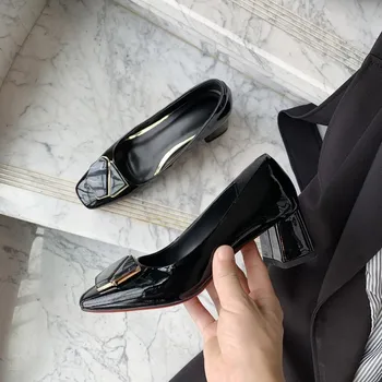 GPOKHDS 2019 women Pumps Cow leather autumn spring Rome style Metal decoration black color square toe high heels shoes party
GPOKHDS 2019 women Pumps Cow leather autumn spring Rome style Metal decoration black color square toe high heels shoes party