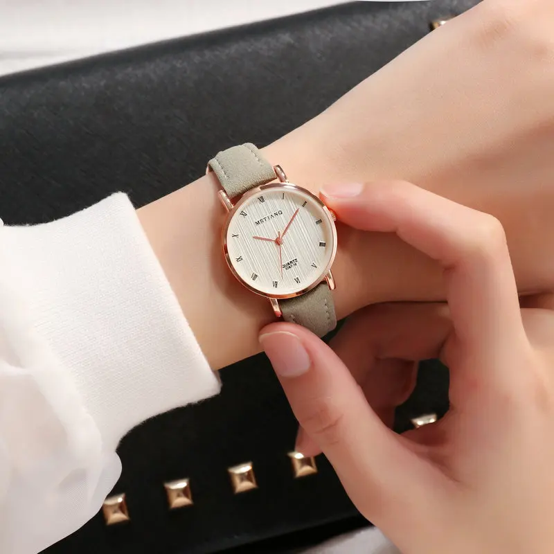 Exquisite Ultra Thin Women Quartz Watches Unique Slim Female Small Dress Casual Wristwatches Ladies OL Simple Retro Roman Watch
Exquisite Ultra Thin Women Quartz Watches Unique Slim Female Small Dress Casual Wristwatches Ladies OL Simple Retro Roman Watch