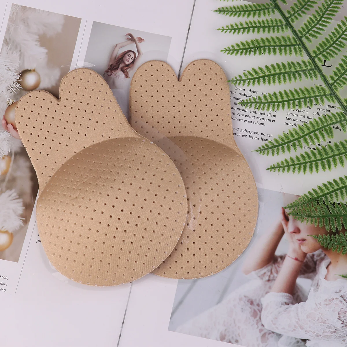 Women Novelty Strapless Reusable Self-adhesive Silicone Breathable Invisible Push Up Bra Nipple Covers Tape Intimates Accessory
Women Novelty Strapless Reusable Self-adhesive Silicone Breathable Invisible Push Up Bra Nipple Covers Tape Intimates Accessory