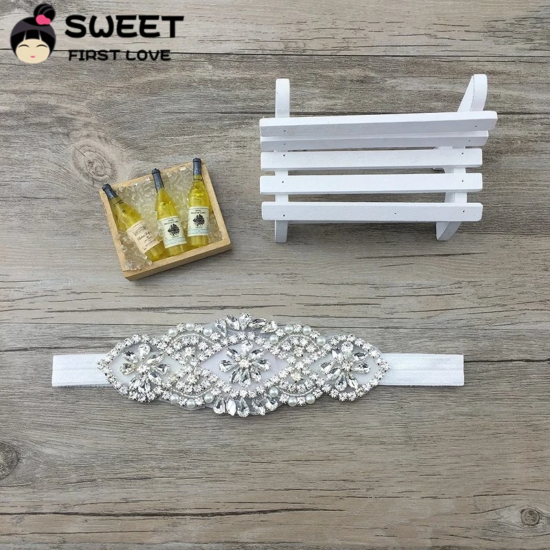 1PCS Retail Girls headbands Rhinestone flowers with Lovely Headbands children hair accessories
1PCS Retail Girls headbands Rhinestone flowers with Lovely Headbands children hair accessories