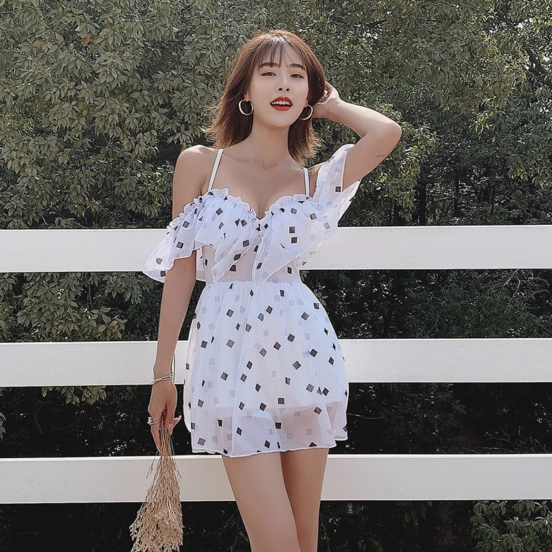 One Piece Swimsuit Women Sexy Bikini Set Beachwear 2019 For Girls New Underwire Bracket Polyester Dot Swimsuit One Piece
One Piece Swimsuit Women Sexy Bikini Set Beachwear 2019 For Girls New Underwire Bracket Polyester Dot Swimsuit One Piece