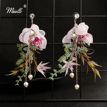 Miallo 2019 Newest Fashion Artificial Flowers Bridal Earrings Wedding Bride Bridesmaids Crystal Pearls Earrings for Women
Miallo 2019 Newest Fashion Artificial Flowers Bridal Earrings Wedding Bride Bridesmaids Crystal Pearls Earrings for Women