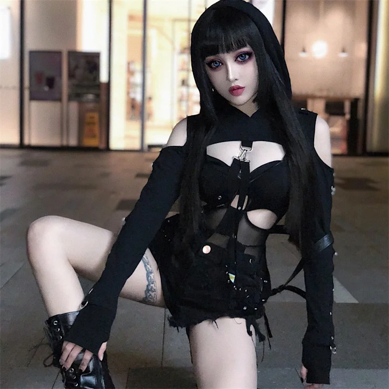 Sexy Busty Goth Girls