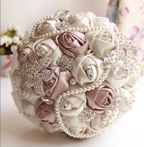 

2017 Ivory White Bridal Wedding Bouquet de mariage Pearls Bridesmaid Artificial Wedding Bouquets Flower Crystal buque de noiva