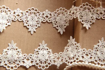 5cm Width Vintage embroidery lace fabric hollow out embroidery lace fabric DIY Garment Accessories 10yards/lot
5cm Width Vintage embroidery lace fabric hollow out embroidery lace fabric DIY Garment Accessories 10yards/lot