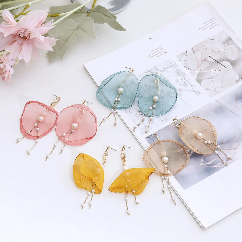 New Fashion Bohemian Female Handmade Mesh Yarn Drop Earrings For Women Trendy Gold Long Chain Pearl Dangle Earring Party Jewelry
New Fashion Bohemian Female Handmade Mesh Yarn Drop Earrings For Women Trendy Gold Long Chain Pearl Dangle Earring Party Jewelry