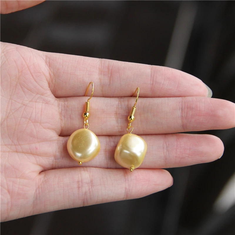New Design High Quality Elegant Vintage Freshwater Pearl Earrings Trendy Handmade Irregular Drop Earrings for Women Jewelry
New Design High Quality Elegant Vintage Freshwater Pearl Earrings Trendy Handmade Irregular Drop Earrings for Women Jewelry