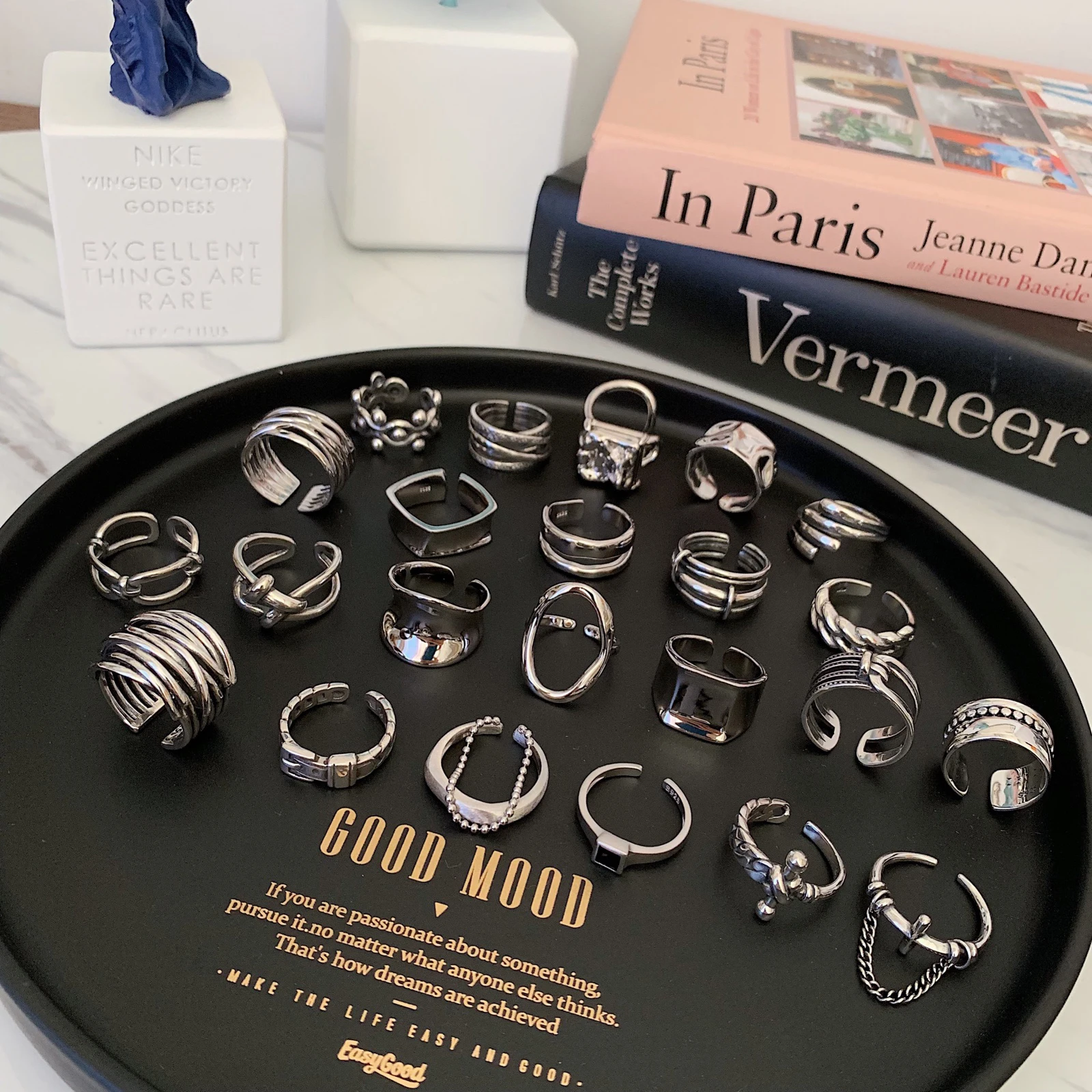 Retro Vintage Personality Korean 925 Sterling Silver Index Finger Ring Chain Multi-layer Fashionable Tin Paper Polish Open Ring
Retro Vintage Personality Korean 925 Sterling Silver Index Finger Ring Chain Multi-layer Fashionable Tin Paper Polish Open Ring