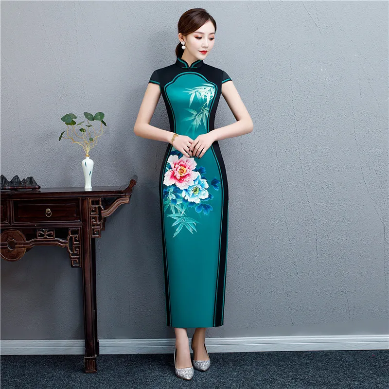 Plus Size 4XL New Red Female Satin Traditional Chinese Dress Embroidery Short Sleeve Elegant Qipao Vintage Oriental Cheongsam
Plus Size 4XL New Red Female Satin Traditional Chinese Dress Embroidery Short Sleeve Elegant Qipao Vintage Oriental Cheongsam