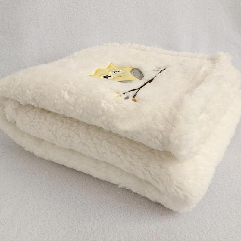 Cute Solid Color Owl Baby Blanket Newborn Comfortable Super Soft Baby Swaddling Thick Warm Flannel Coral Cashmere Cashmere
Cute Solid Color Owl Baby Blanket Newborn Comfortable Super Soft Baby Swaddling Thick Warm Flannel Coral Cashmere Cashmere
