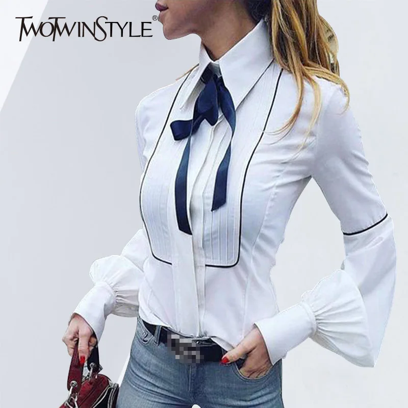 TWOTWINSTYLE Bow Lace Up Shirt Female Lapel Collar Patchwork Lantern Sleeve Blouse Spring Fashion Vintage Tops 2019 Clothing
TWOTWINSTYLE Bow Lace Up Shirt Female Lapel Collar Patchwork Lantern Sleeve Blouse Spring Fashion Vintage Tops 2019 Clothing